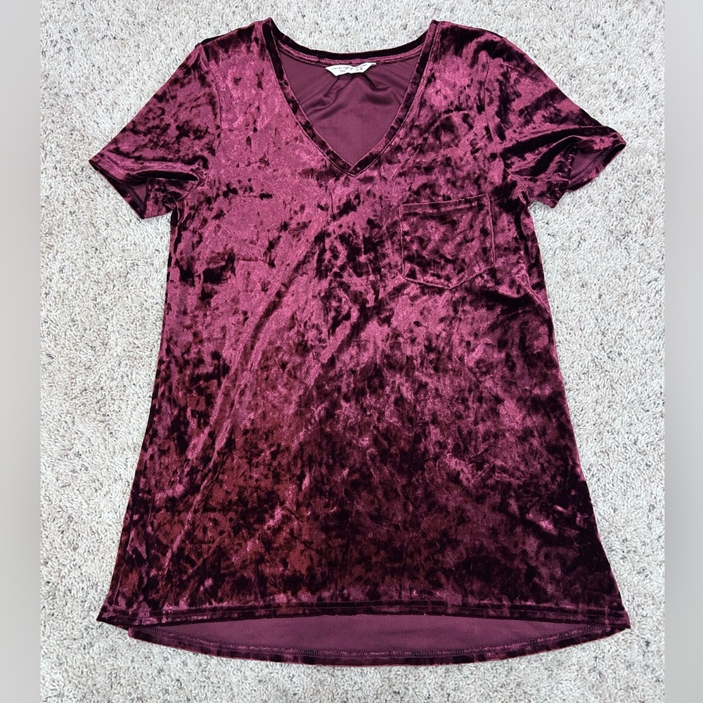 Spring + Mercer Velvet Legging Tee Red Crushed Velvet V-Neck Top size S
